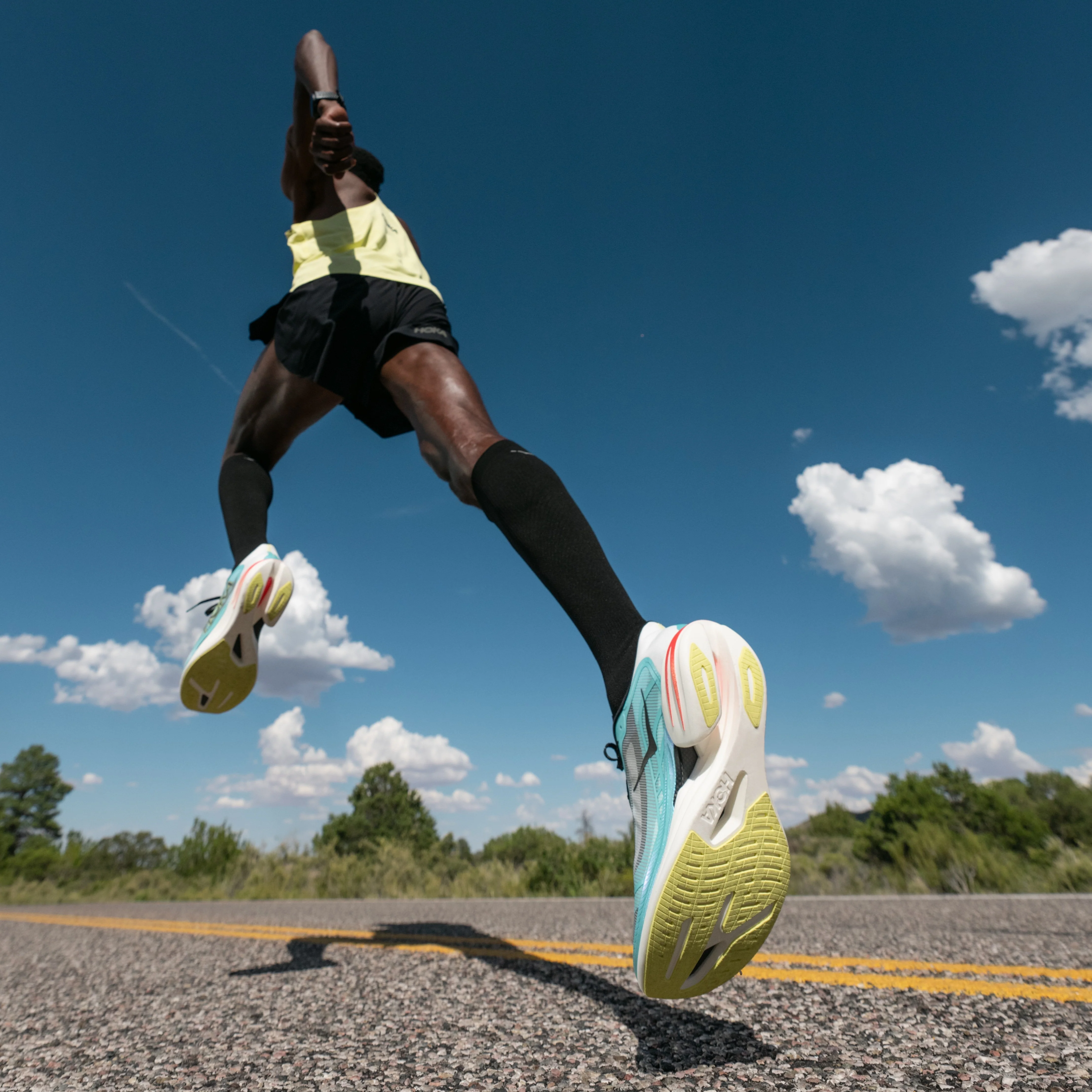 Hoka Cielo X1 2.0 | Frost / Black | Unisex - Ekiden Sports