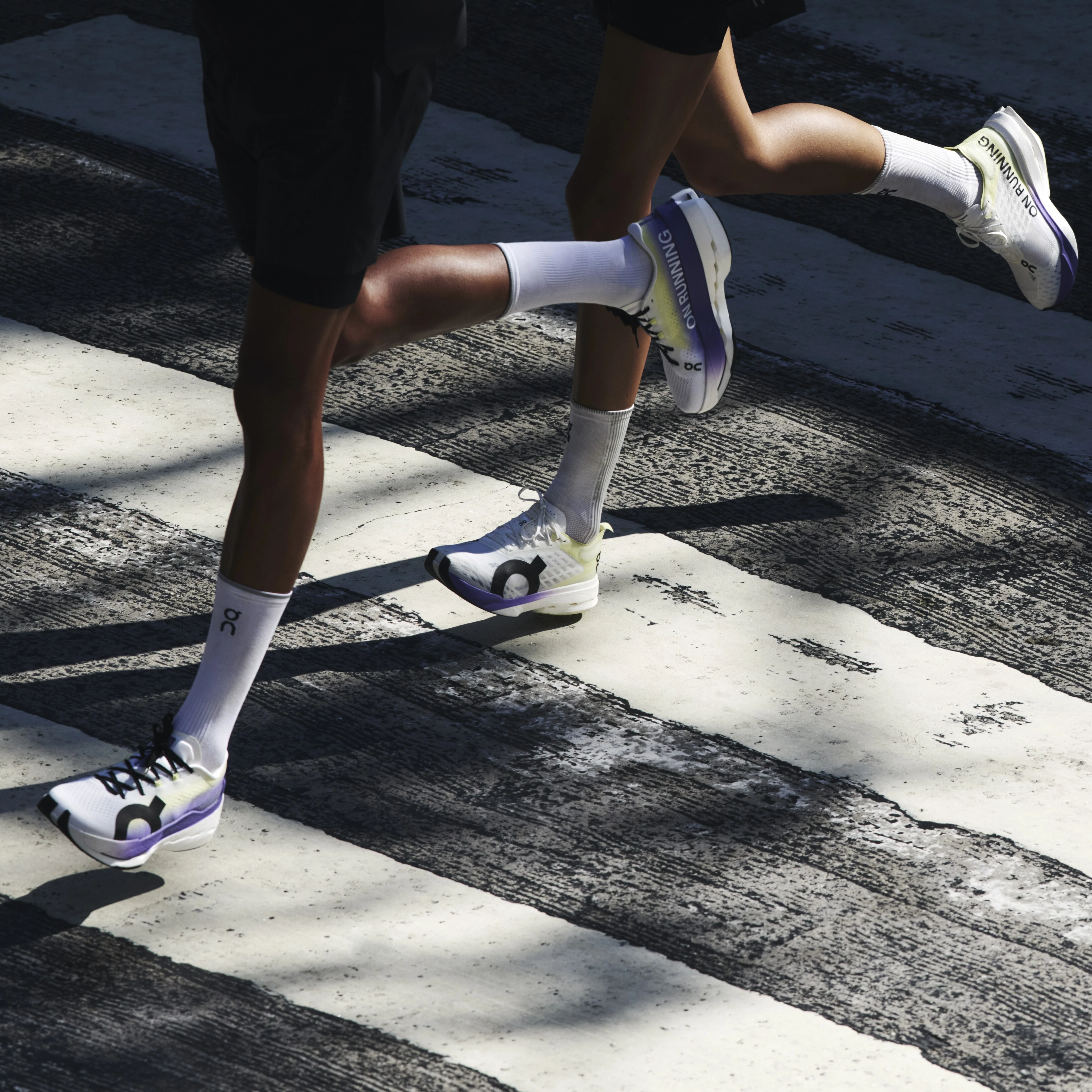 On Cloudboom Strike | Juniper / Limelight | Mens - Ekiden Sports